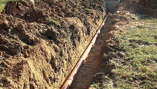 Копка траншей для водопровода в Дальнегорске: цена за метр от 944 руб.